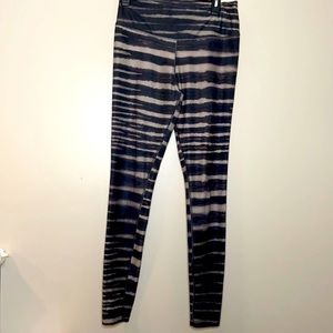 Nike Ten One Legend Dri-Fit Leggings Size Medium